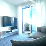 Abyss New Near The With Private Garage شقة سبليت