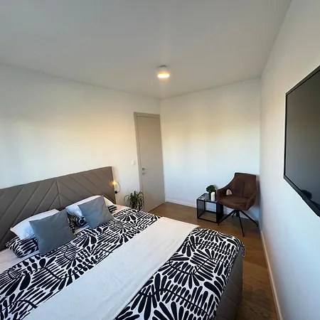 Abyss New Lux Near With Private Garage Apartment Split