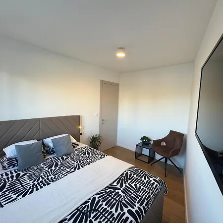 Apartment Abyss New Lux Near With Private Garage *