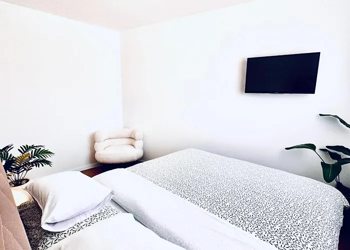 Abyss New Near The With Private Garage