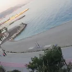 Apartman Abyss New Near The With Private Garage *