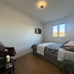 Apartman Abyss New Near The With Private Garage Split