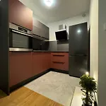 Apartman Abyss New Near The With Private Garage