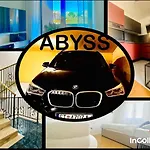 Abyss New Near The With Private Garage Apartman *