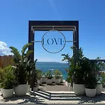 Abyss New Near The With Private Garage Apartman Split