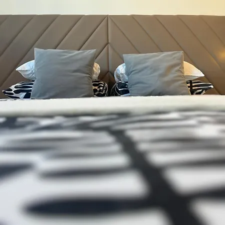 Abyss New Near The With Private Garage *