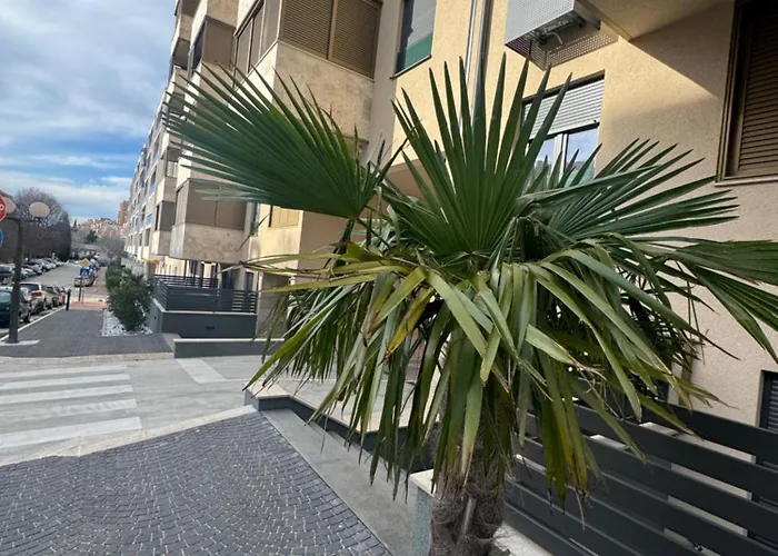 Abyss New Near The With Private Garage شقة