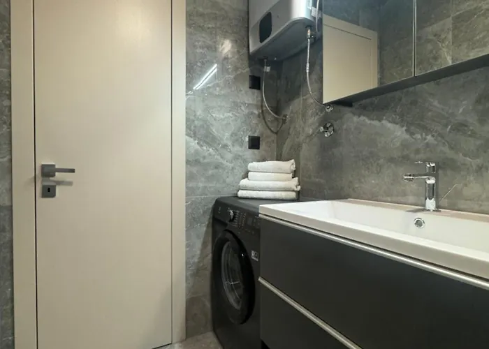 شقة Abyss New Near The With Private Garage *